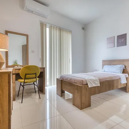 Stylish 3br In With Private Terrace By 360 Estates Marsaxlokk