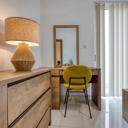 Stylish 3br In With Private Terrace By 360 Estates