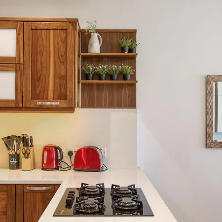 Stylish 3br In With Private Terrace By 360 Estates Apartment *