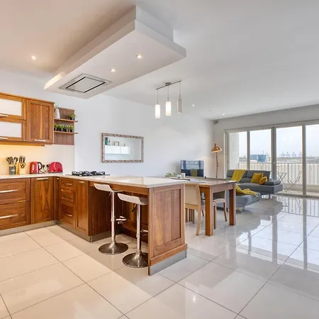 Stylish 3br In With Private Terrace By 360 Estates * Marsaxlokk