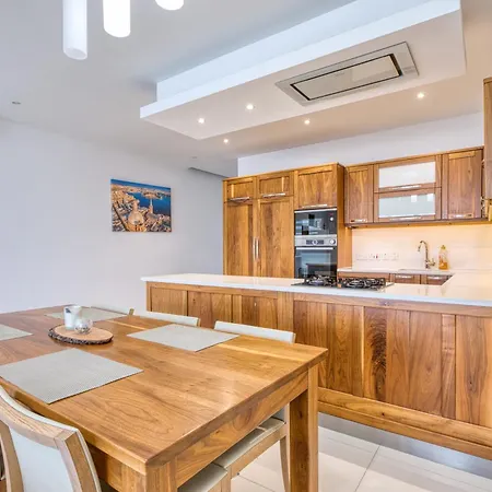 Apartamento Stylish 3br In With Private Terrace By 360 Estates Marsaxlokk