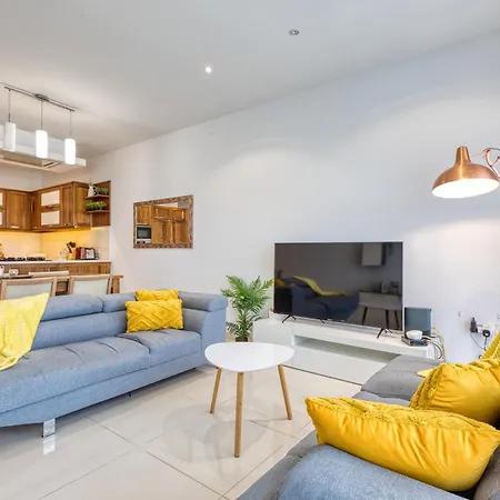 Stylish 3br In With Private Terrace By 360 Estates Apartment Marsaxlokk